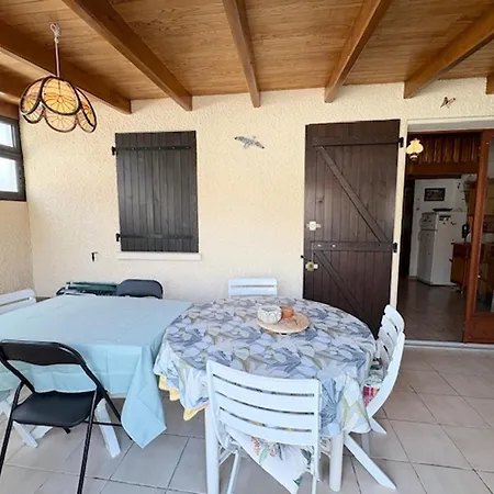 Maison Proche Plage, Parking Prive - 6 Pers. - Fr-1-799-64 Villa